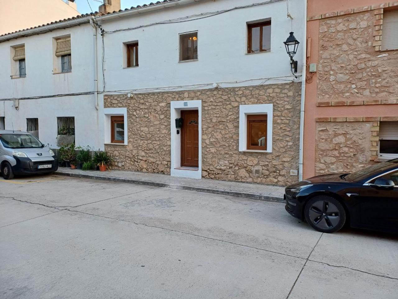 Kitsch Apartment Rasquera Exterior photo